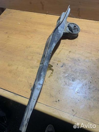 Балка продольная под двс Mitsubishi Lancer 10 1.8