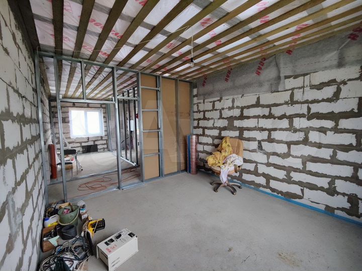 Дом 204,7 м² на участке 10,5 сот.