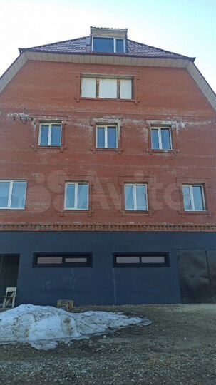 Дом 300 м² на участке 9 сот.