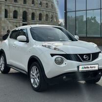 Nissan Juke 1.6 CVT, 2012, 149 000 км, с пробегом, цена 980 000 руб.