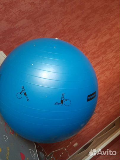 Гимнастический мяч фитбол