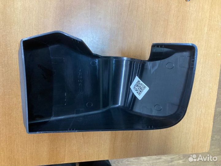 Заглушка стойки зеркала правая Man Tgs Tgx