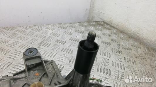 Мотор стеклоочистителя лобового стекла citroen C4