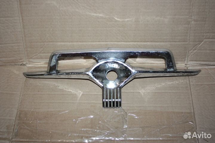 Волга газ-22 ручка багажника птица