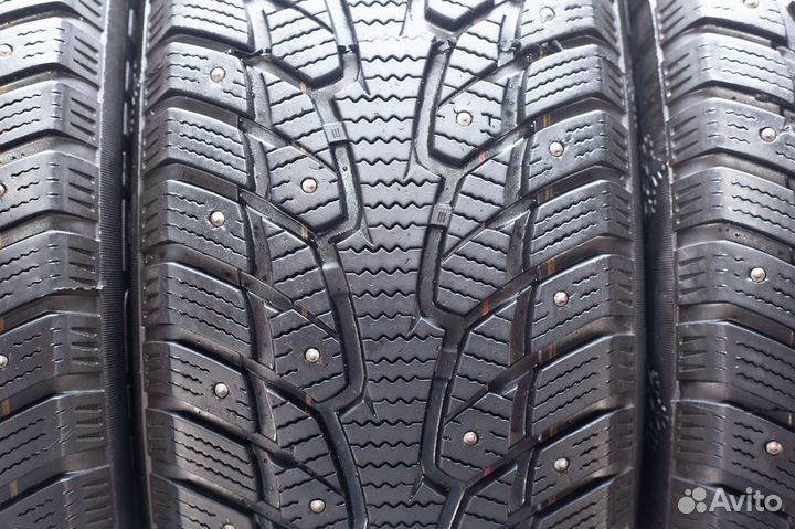 Sunfull SF-W11 215/65 R16 98H