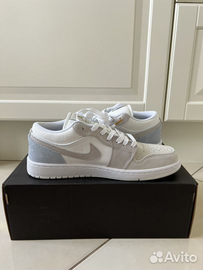 Кроссовки Nike Air Jordan 1 Low Paris