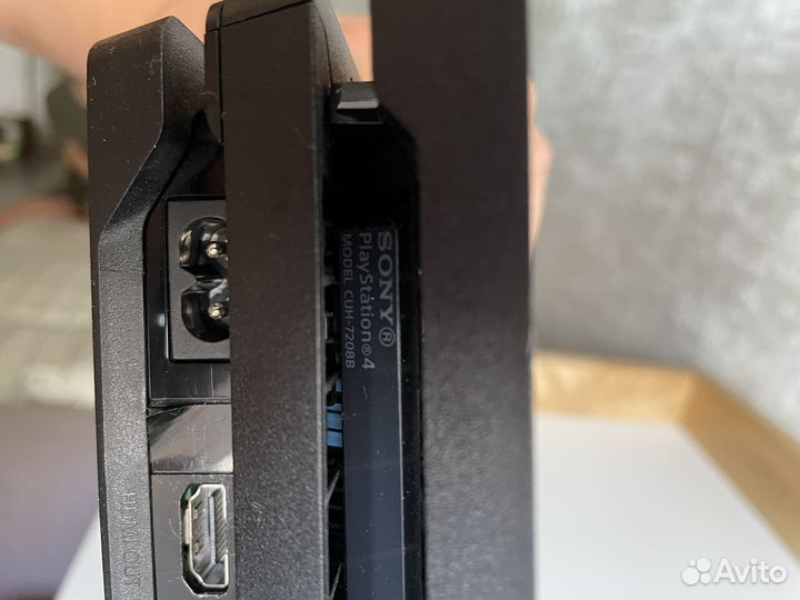 Sony playstation 4 PS4 pro 1tb 7208