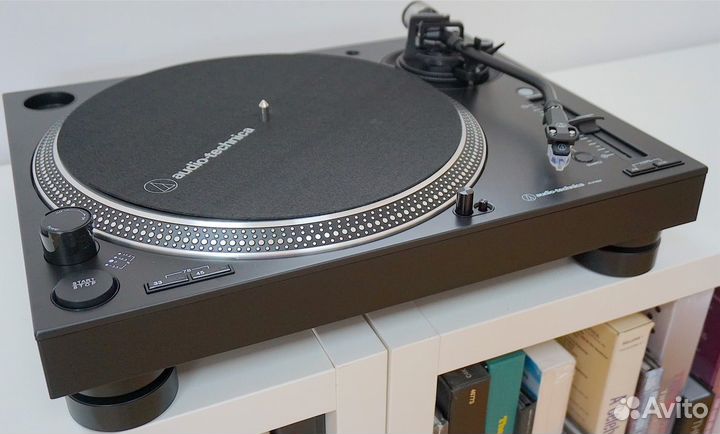 Виниловый проигрыватель Audio-Technica AT-LP140XP