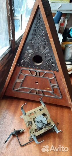 Часы Маяк с кукушкой