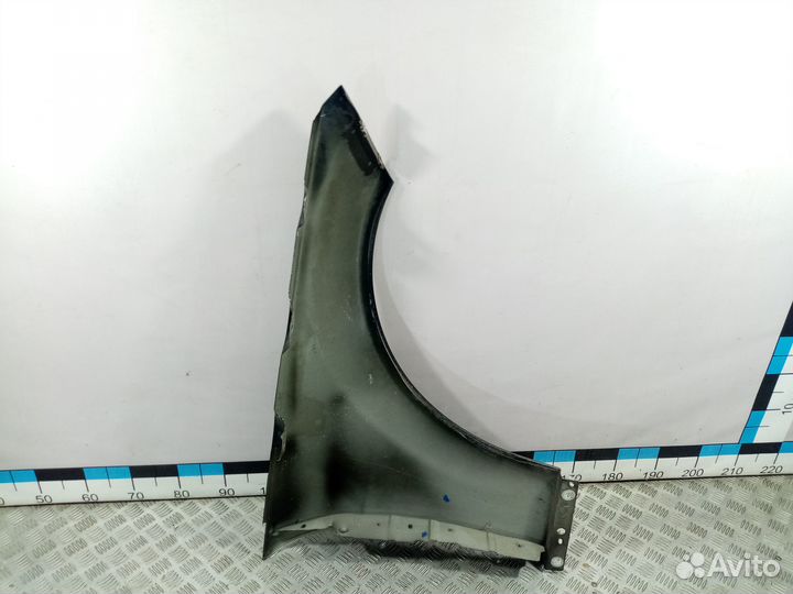 Крыло переднее левое Mercedes-Benz C-Class