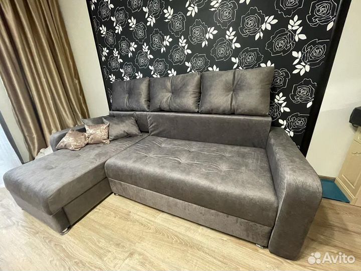 Перетяжка диванов