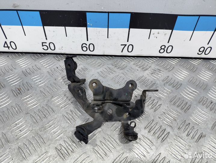 Б/У Кронштейн Renault Trafic#002