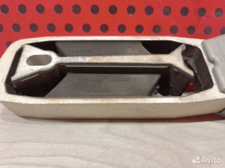 Подушка крепления двигателя Volvo Xc90 B4204T34