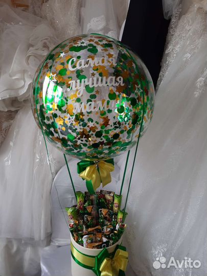 Бокс со сладостями и шаром