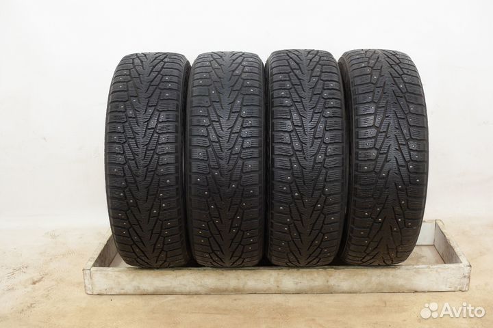 Nokian Tyres Hakkapeliitta 7 SUV 235/65 R17 94Q