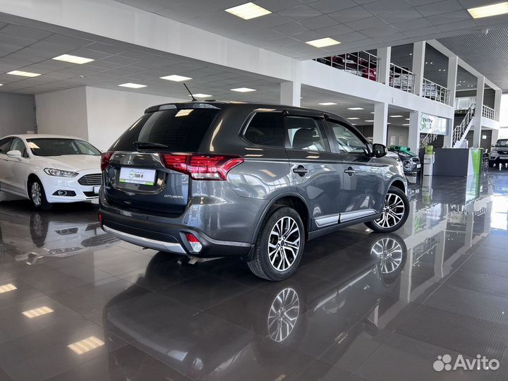 Mitsubishi Outlander 2.0 CVT, 2016, 100 109 км
