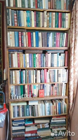 Книги разных жанров и направлений