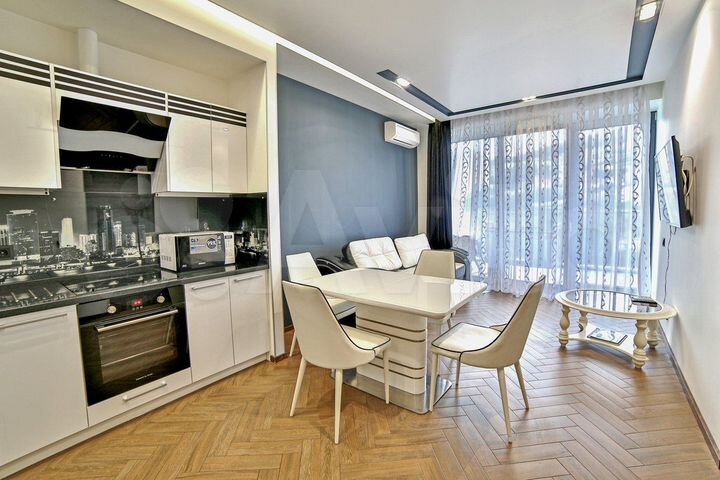 3-к. квартира, 107 м², 10/24 эт.