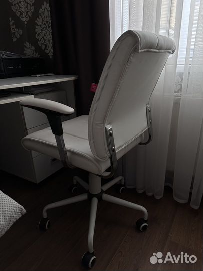 Компьютерное кресло