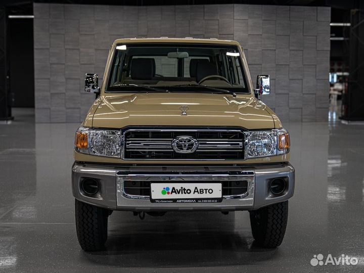 Toyota Land Cruiser 4.0 AT, 2023, 10 км