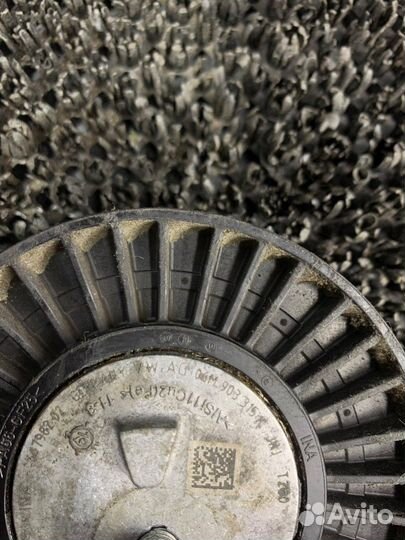 Натяжитель и ролики приводного ремня Porsche Cayenne 959