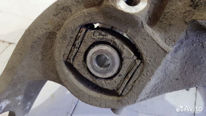 Кулак поворотный задний правый (Audi A4)