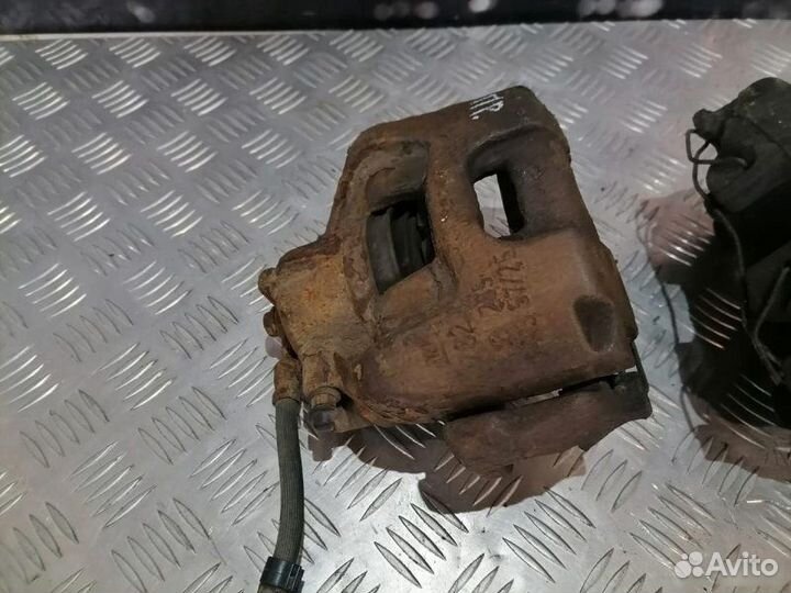 Суппорт передний Opel Vectra C GTS 3 2.2