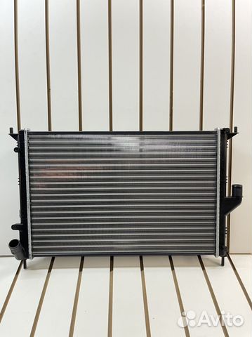 Радиатор охлаждения renault logan 2