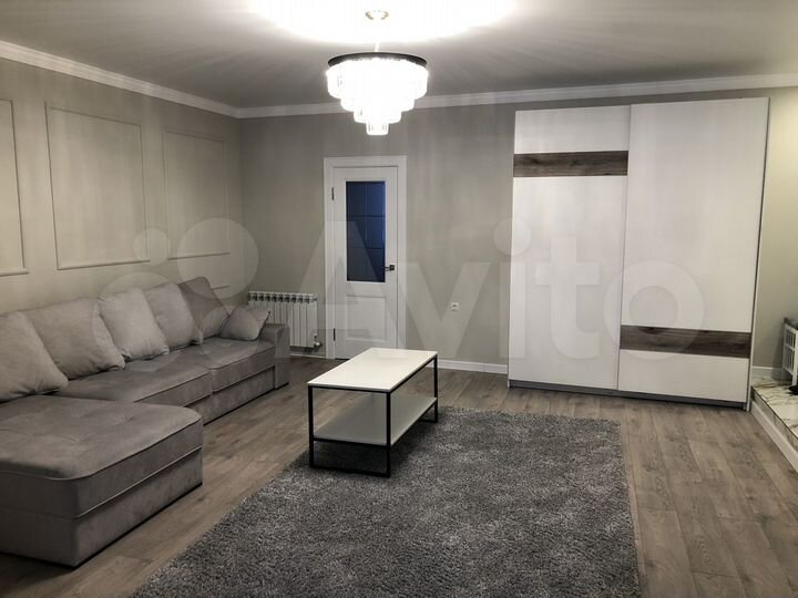 3-к. квартира, 80 м², 1/3 эт.