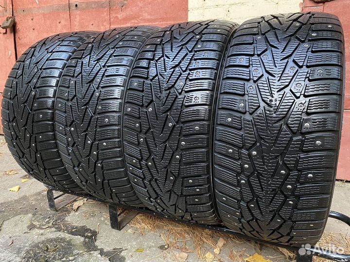 Nokian Tyres Hakkapeliitta 7 235/40 R18