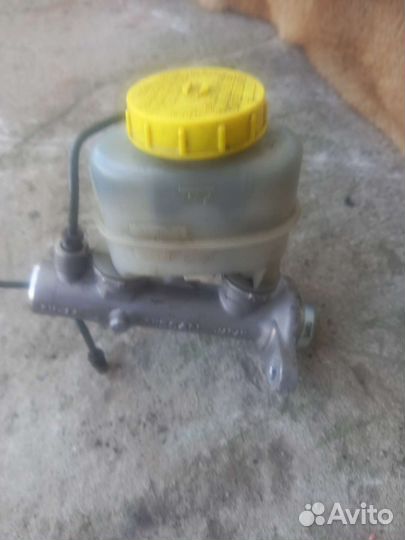 Ниссан Максима 32- главный тормозной цилиндр