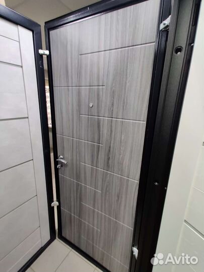 Дверь входная металлическая