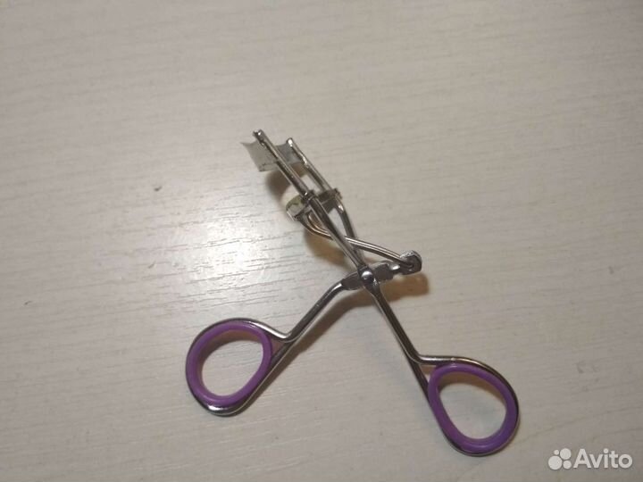 Щипцы для завивки ресниц