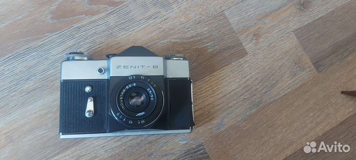 Старинный фотоаппарат Зенит
