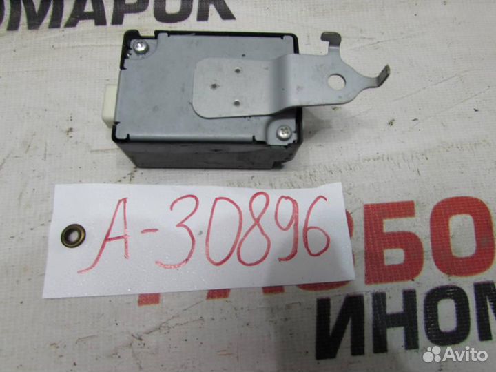 Блок управления центральным замком для Toyota Coro