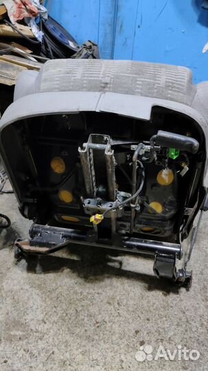 Передние сиденья