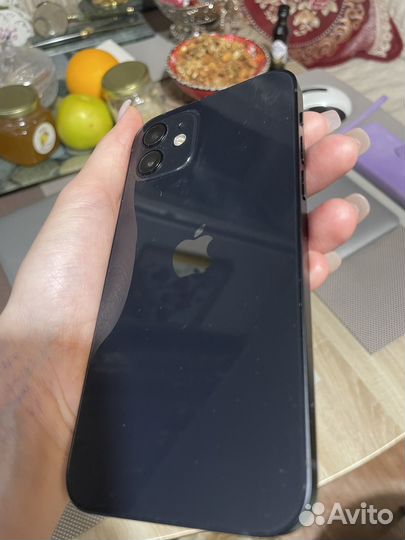 iPhone 12, 64 ГБ
