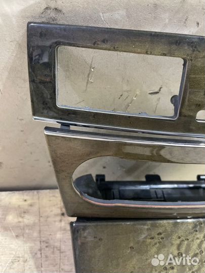 Центральная консоль Mercedes-Benz C-Class W203