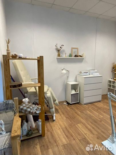 Продам Кабинет маникюра и педикюра