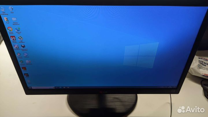 Монитор LG 22 дюймов Full HD