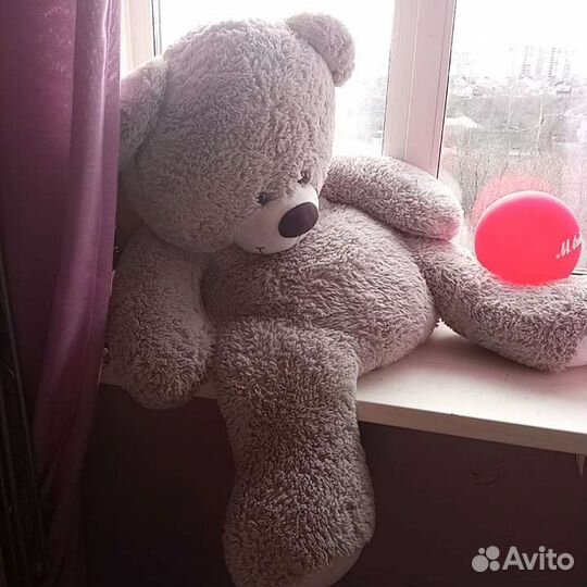 Плюшевый медведь 140 см