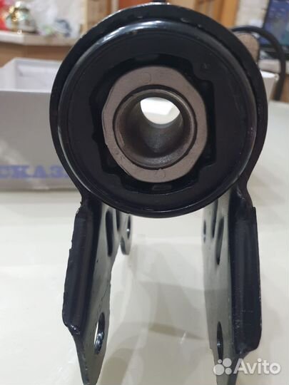 Сайлентблоки задние переднего рычага форд фокус 3