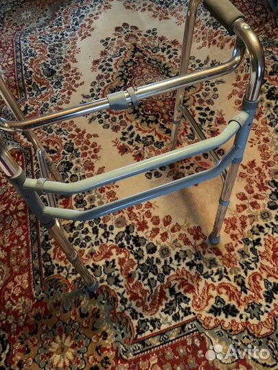 Ходунки для взрослых шагающие