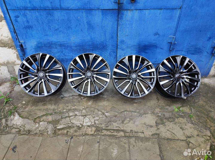 Шикарные Weds Leonis VT R19; 114.3X5; 8J; +35