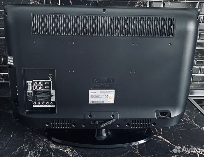 Телевизор samsung