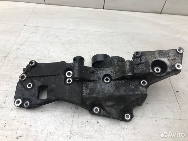 Кронштейн генератора Land Rover Freelander 2 224DT