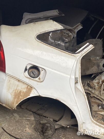 Заднее крыло лада приора хетчбек