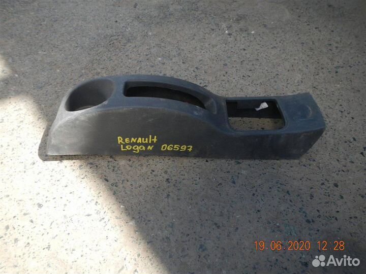 Консоль Renault Logan I 2005-2014