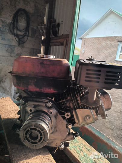 Двигатель бензиновый 7 л.с