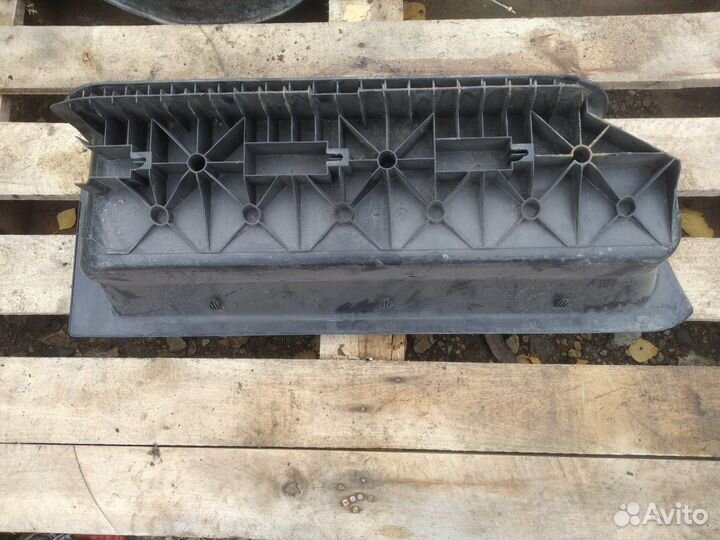 Накладка декоративная передняя правая Volkswagen